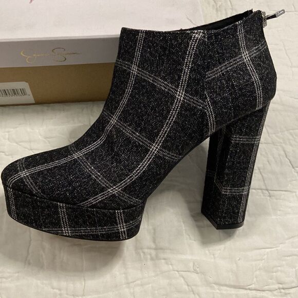 NWT Jessica Simpson Maysie Platform Plaid Bootie size 8.5 - Picture 2 of 7
